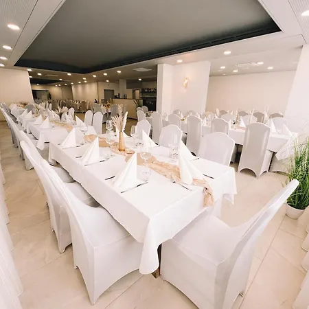 La Frontiera & Eventlocation - Idyllisch, Nah' Der Schweiz - Zum Rheinfall Bei Schaffhausen Hotel