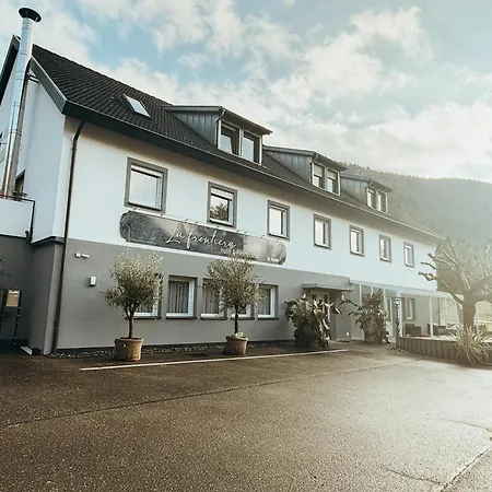 Hotel La Frontiera & Eventlocation - Idyllisch, Nah' Der Schweiz - Zum Rheinfall Bei Schaffhausen