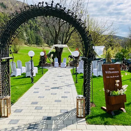 La Frontiera & Eventlocation - Idyllisch, Nah' Der Schweiz - Zum Rheinfall Bei Schaffhausen ホテル *