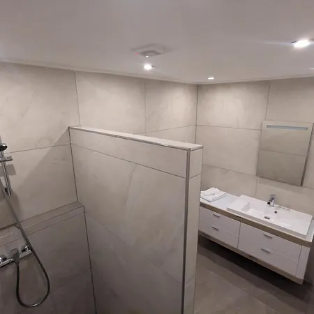 La Frontiera & Eventlocation - Idyllisch, Nah' Der Schweiz - Zum Rheinfall Bei Schaffhausen * Tengen