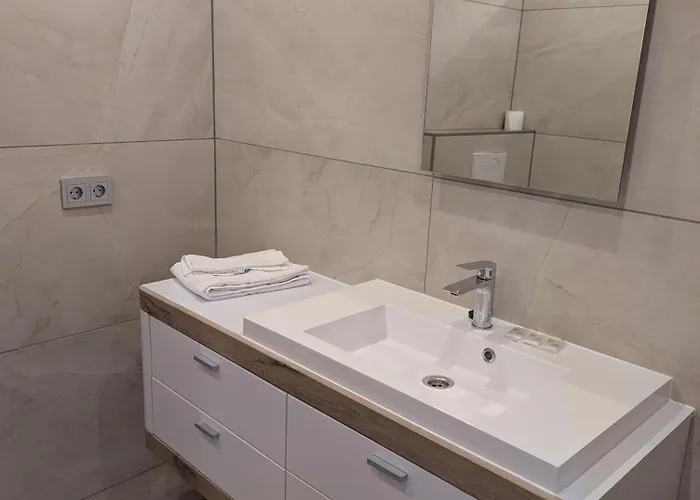 La Frontiera & Eventlocation - Idyllisch, Nah' Der Schweiz - Zum Rheinfall Bei Schaffhausen *